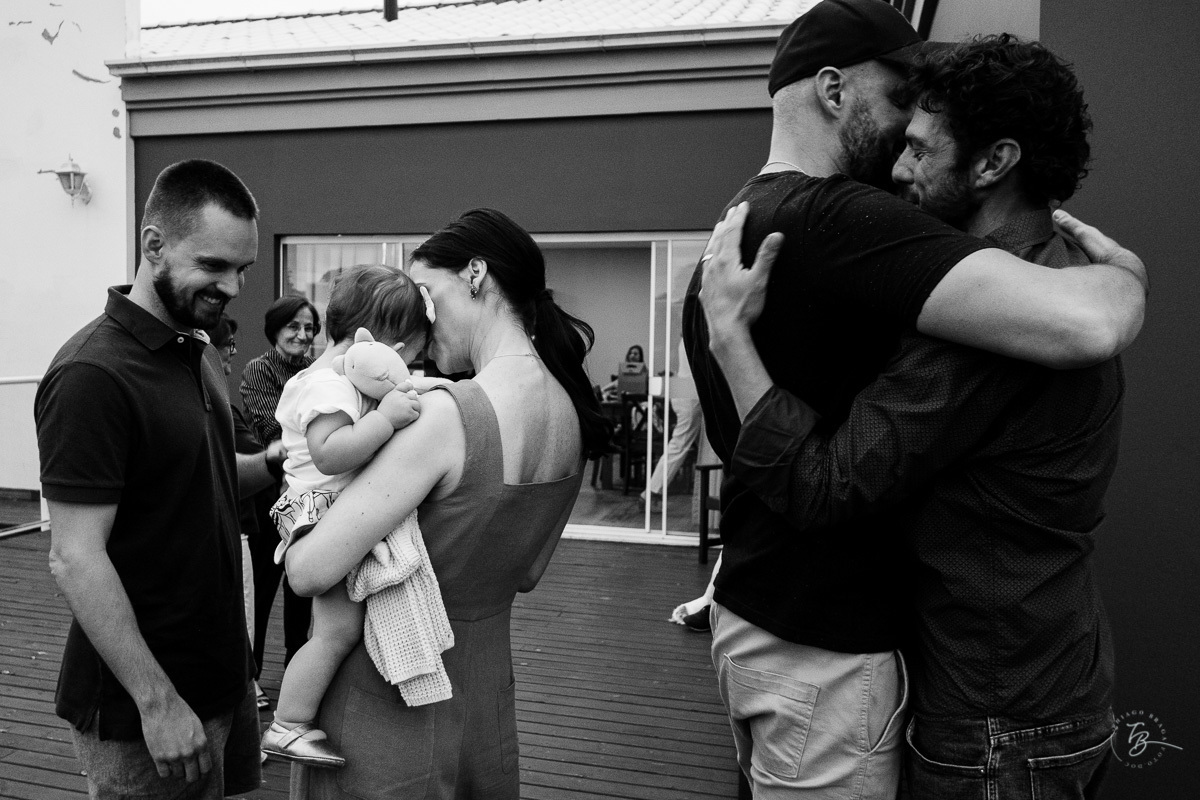 Fotografia documental de aniversário infantil, no rio Tavares/Campeche em Florianópolis/SC