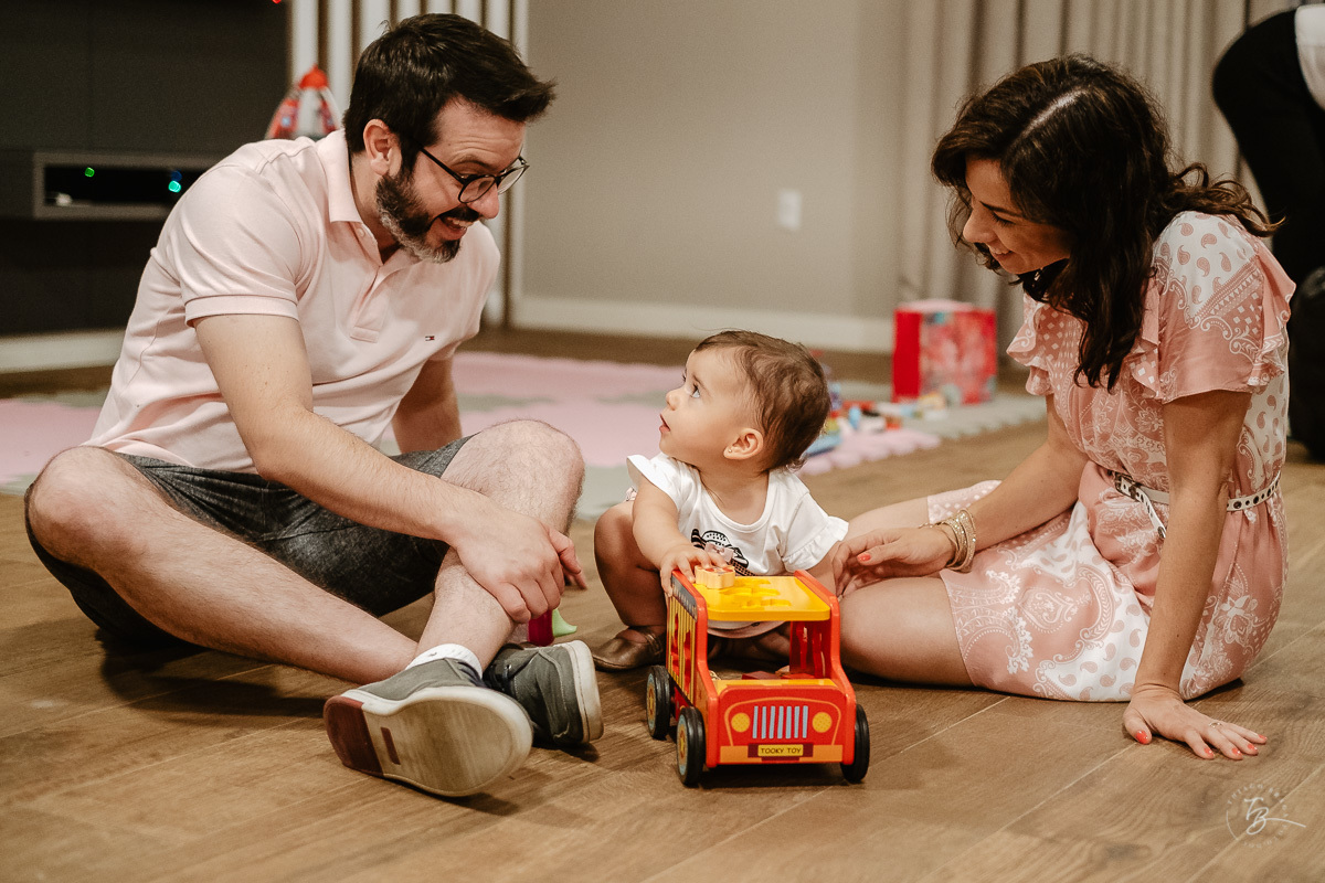 Fotografia documental de aniversário infantil, no rio Tavares/Campeche em Florianópolis/SC