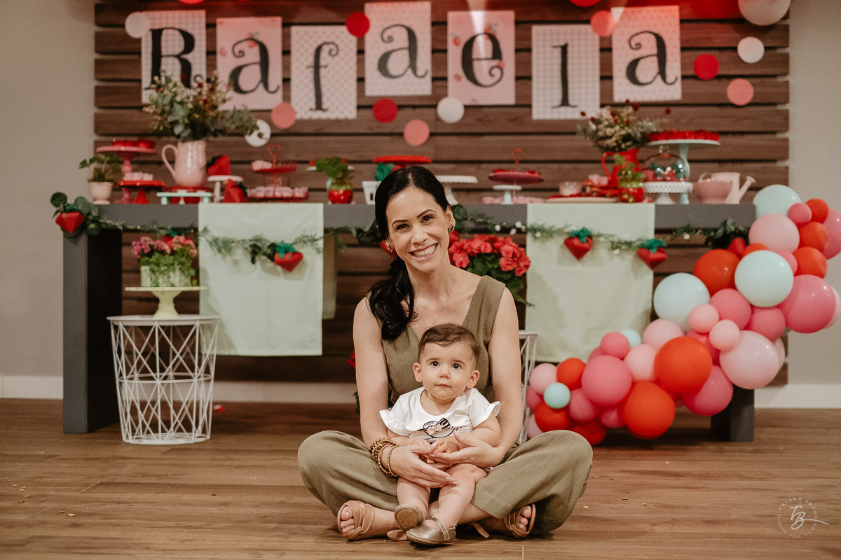 Fotografia documental de aniversário infantil, no rio Tavares/Campeche em Florianópolis/SC