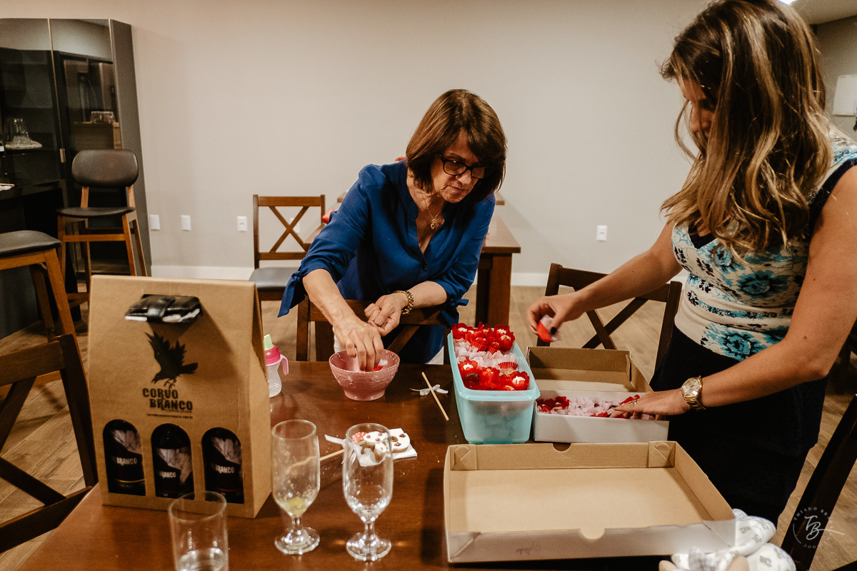 Fotografia documental de aniversário infantil, no rio Tavares/Campeche em Florianópolis/SC