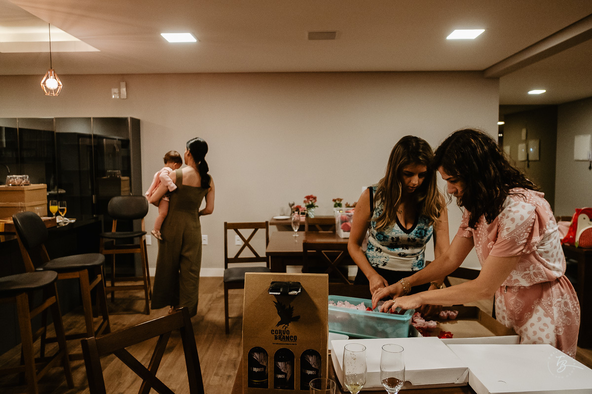 Fotografia documental de aniversário infantil, no rio Tavares/Campeche em Florianópolis/SC