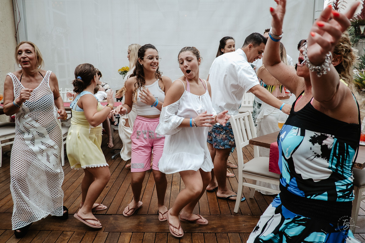 Campanario em Jurere Internacional - Florianópolis/Sc. Valéria e Carmelo.