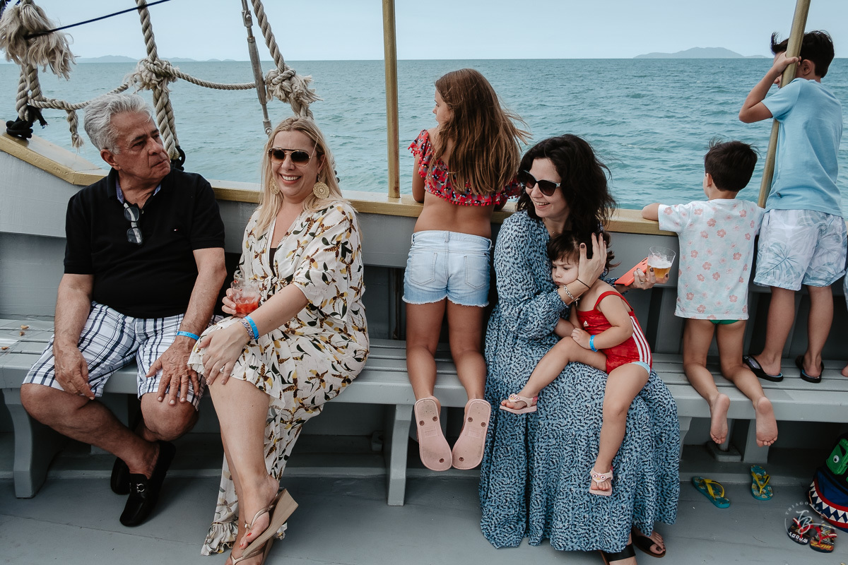 Festa de casamento, no barco Scuna Sul, em Florianópolis. Valéria e Carmelo, Florianópolis-SC.