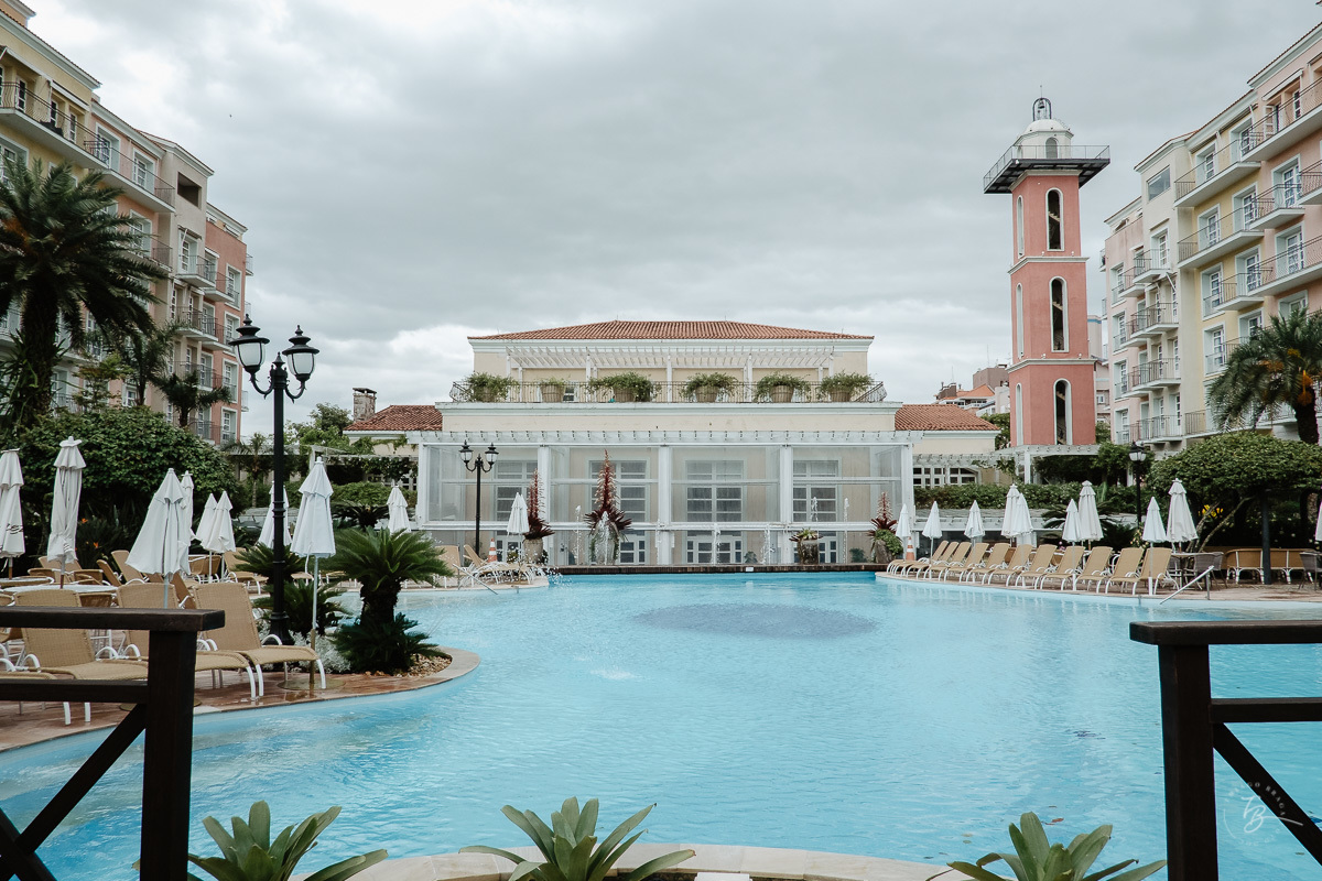 Campanario em Jurere Internacional - Florianópolis/Sc. Valéria e Carmelo.