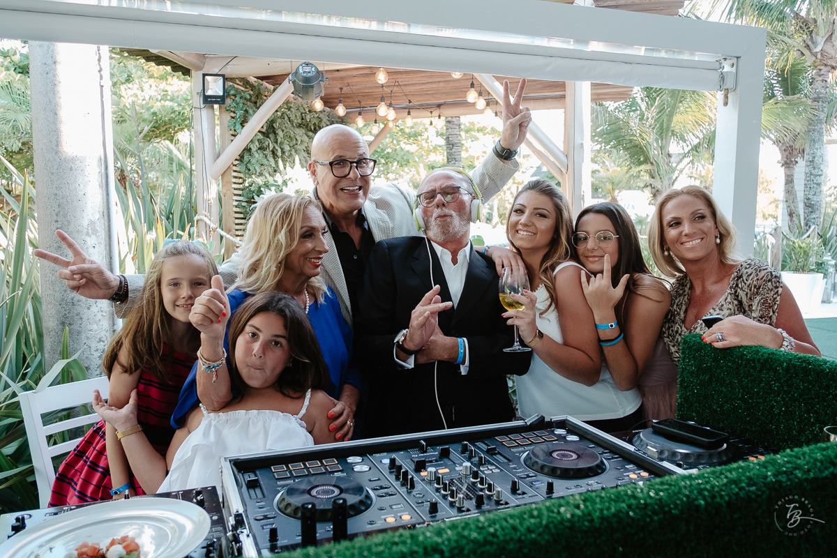 Festa de Casamento no Ammo Beach Club, em Florianópolis/SC. Valéria e Carmelo.