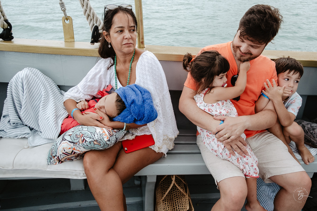 Festa de casamento, no barco Scuna Sul, em Florianópolis. Valéria e Carmelo, Florianópolis-SC.