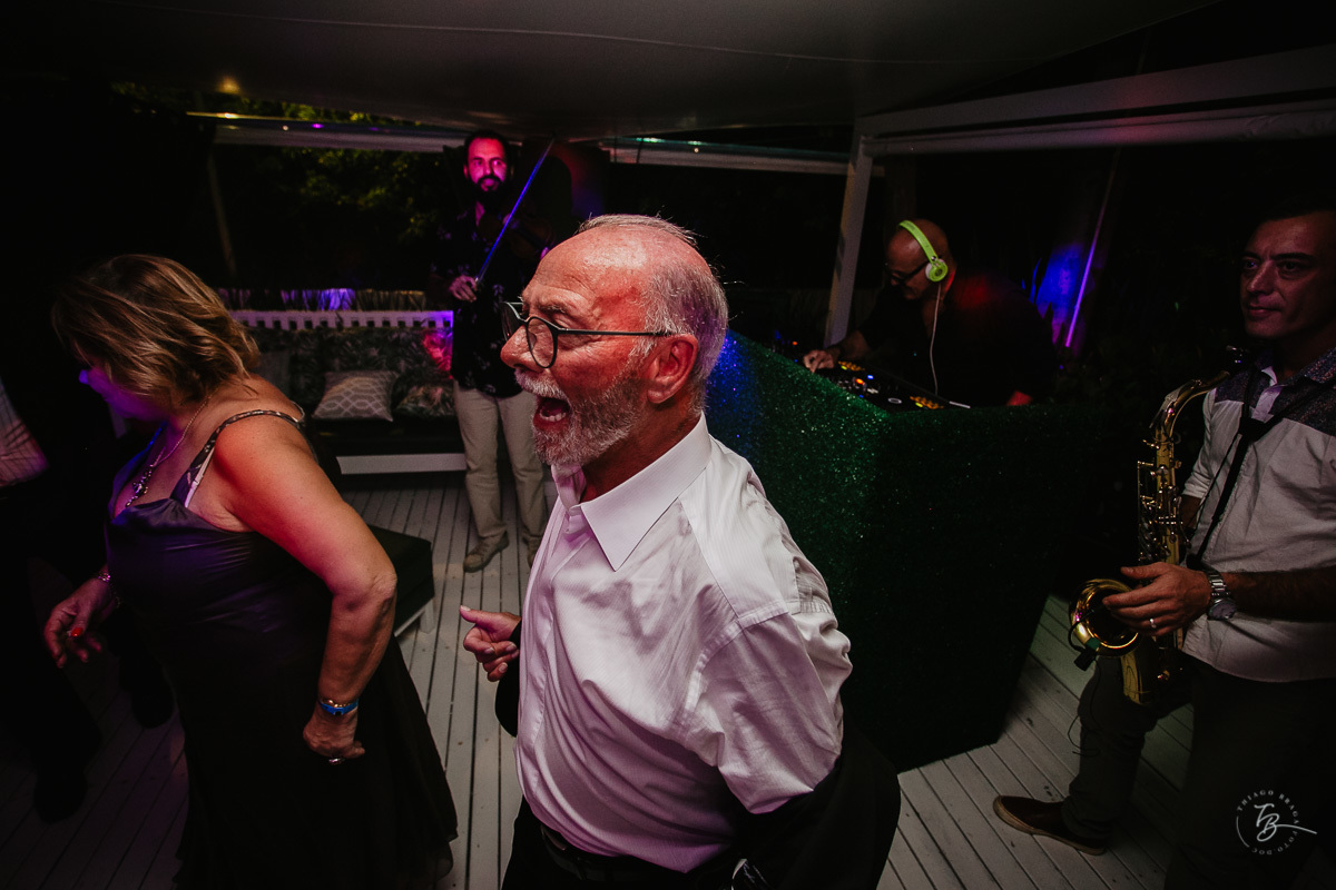 Festa de Casamento no Ammo Beach Club, em Florianópolis/SC. Valéria e Carmelo.