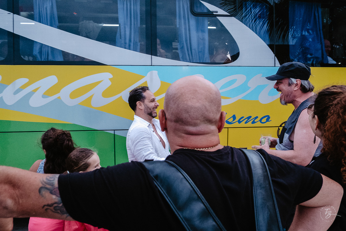 Festa de casamento, no barco Scuna Sul, em Florianópolis. Valéria e Carmelo, Florianópolis-SC.