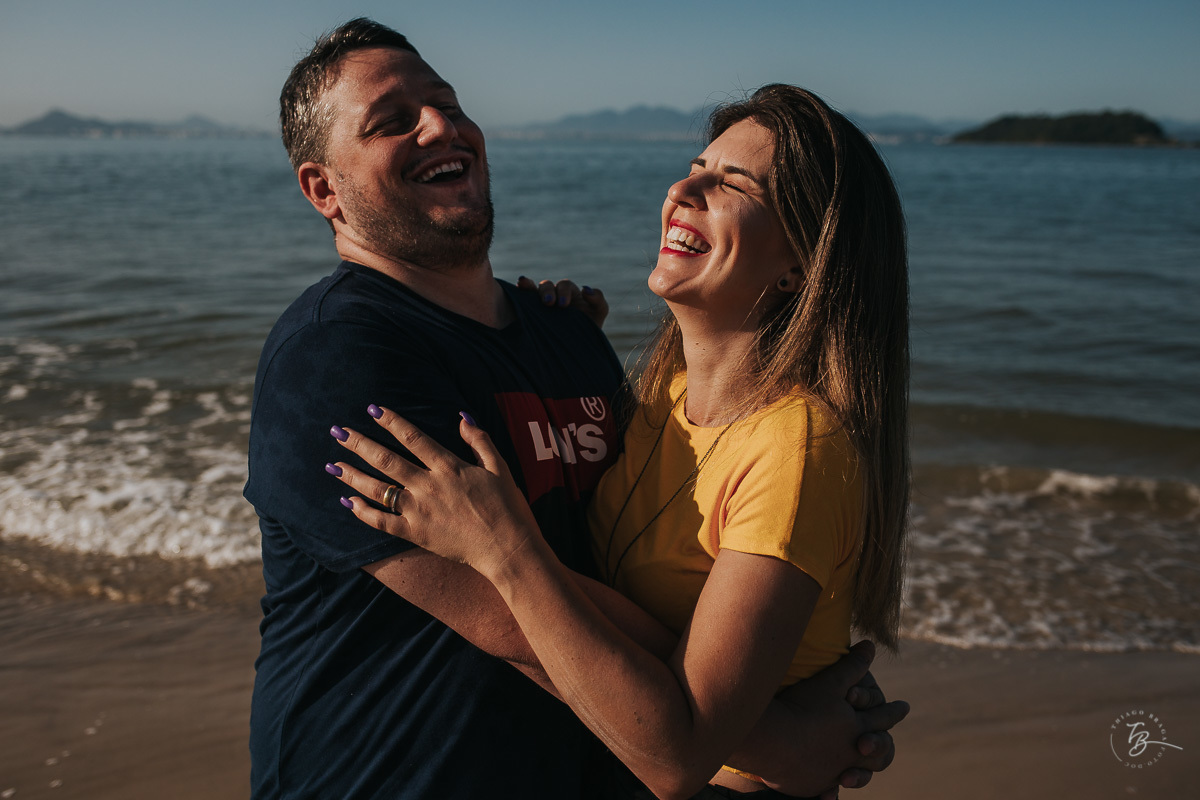 Ensaio lifestyle, fotografia da família Torrens, na praia da Daniela em Florianópolis-SC. Thiago Braga Fotografia 