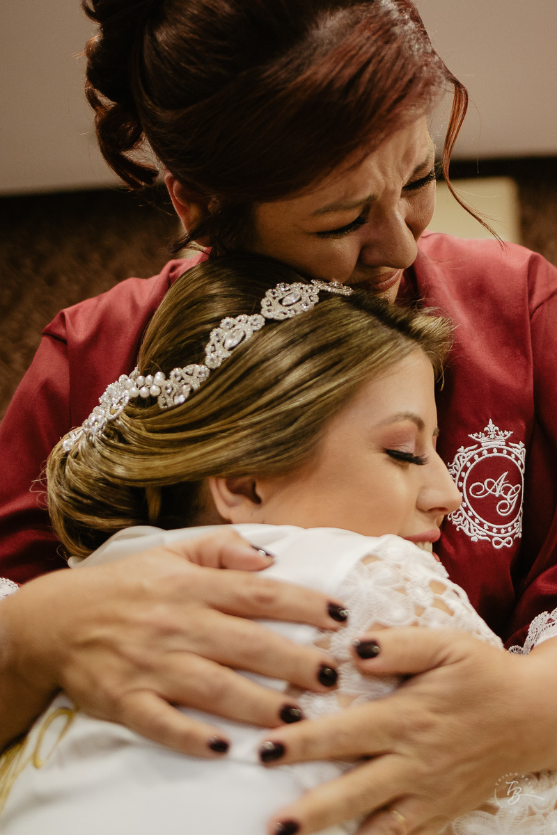 Casamento Ariza e Gustavo. Hotel Intercity. Igreja Colégio Catarinense. Beira Mar Norte. Lira Tênis Clube. Ponte Hercílio Luz. Florianópolis/SC. 