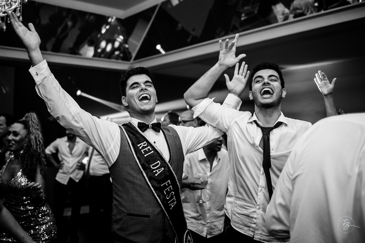 Casamento Ariza e Gustavo. Hotel Intercity. Igreja Colégio Catarinense. Beira Mar Norte. Lira Tênis Clube. Ponte Hercílio Luz. Florianópolis/SC. 