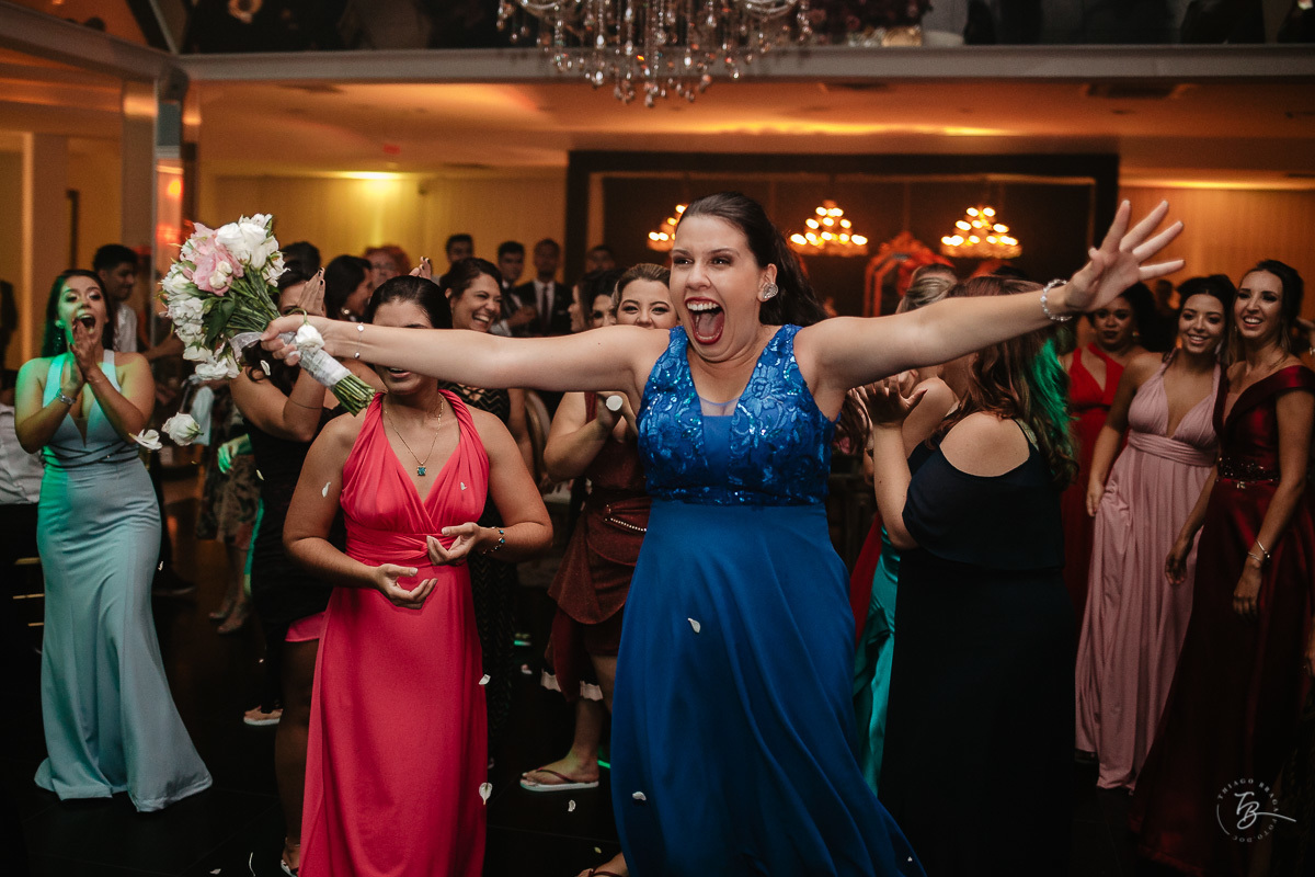 Casamento Ariza e Gustavo. Hotel Intercity. Igreja Colégio Catarinense. Beira Mar Norte. Lira Tênis Clube. Ponte Hercílio Luz. Florianópolis/SC. 