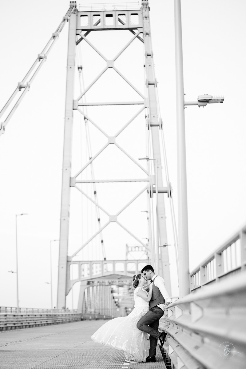 Casamento Ariza e Gustavo. Hotel Intercity. Igreja Colégio Catarinense. Beira Mar Norte. Lira Tênis Clube. Ponte Hercílio Luz. Florianópolis/SC. 