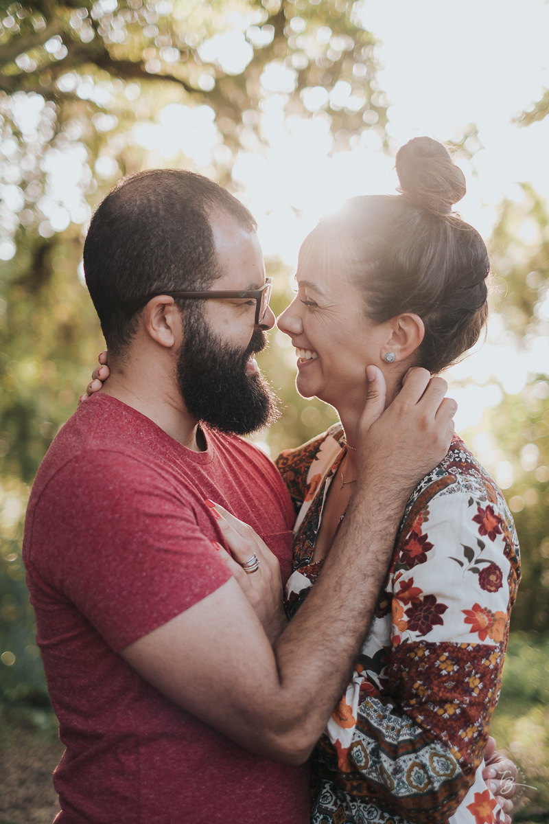 Ensaio de casal em Florianópolis. Santo Antonio de Lisboa e Sambaqui. Rafa e Ju.