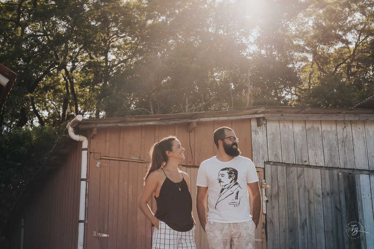 Ensaio de casal em Florianópolis. Santo Antonio de Lisboa e Sambaqui. Rafa e Ju.