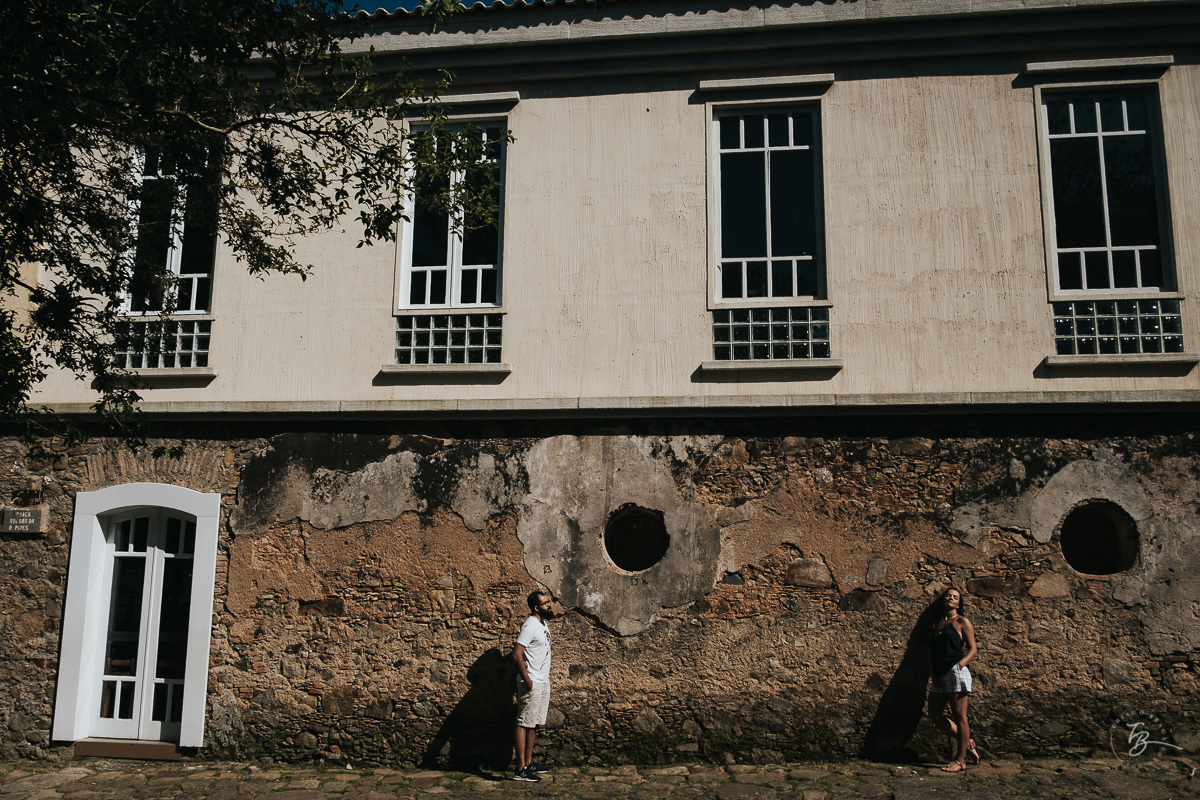 Ensaio de casal em Florianópolis. Santo Antonio de Lisboa e Sambaqui. Rafa e Ju.