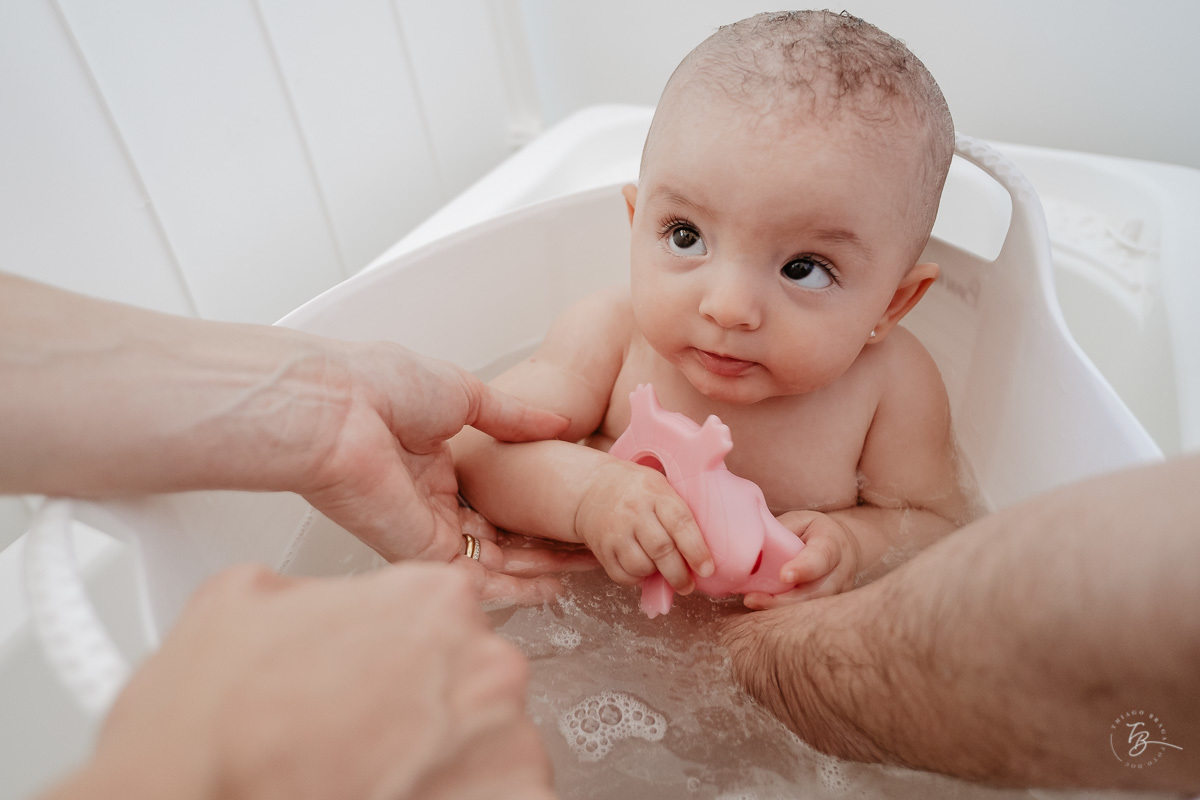 Ensaio de família em casa. 5 meses da Bia. Fotografia de familia em florianópolis/SC