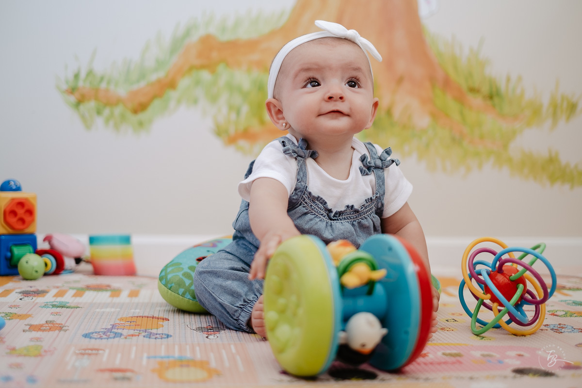 Ensaio de família em casa. 5 meses da Bia. Fotografia de familia em florianópolis/SC