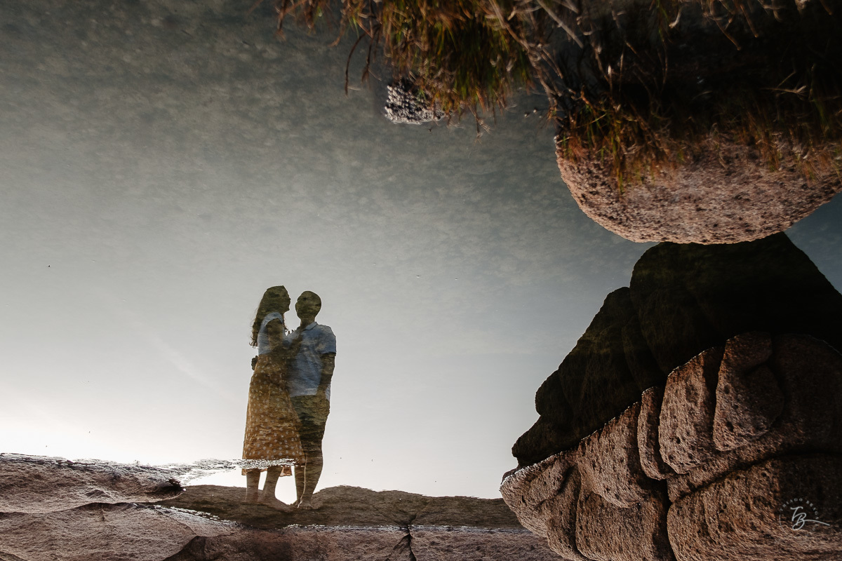 Ensaio pré-casamento na para da Guarda do embaú, Palhoça-SC. Amanhecer com os noivos Duana e Raphael. 