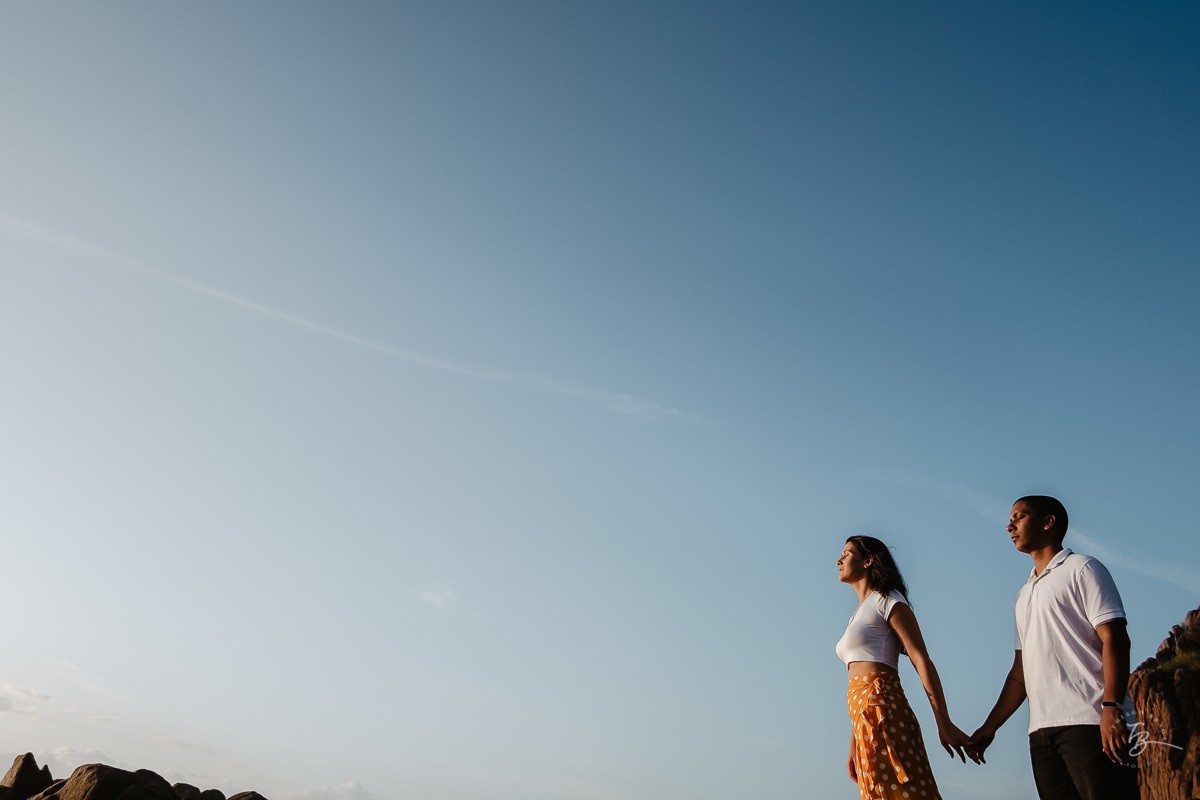 Ensaio pré-casamento na para da Guarda do embaú, Palhoça-SC. Amanhecer com os noivos Duana e Raphael. 