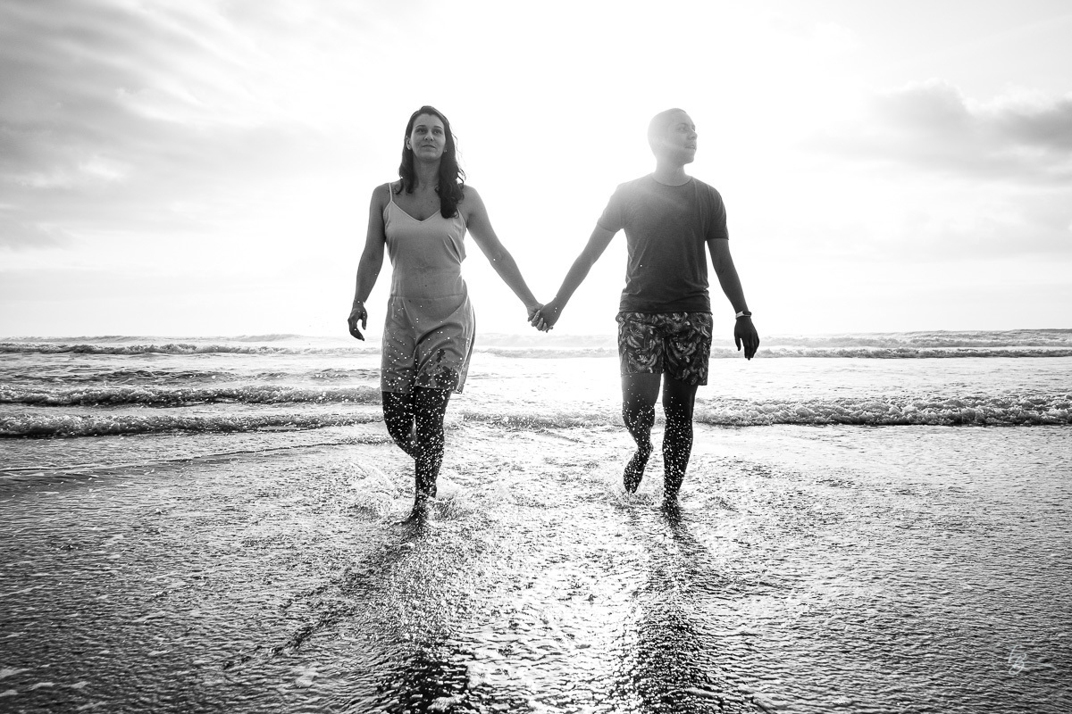 Ensaio pré-casamento na para da Guarda do embaú, Palhoça-SC. Amanhecer com os noivos Duana e Raphael. 