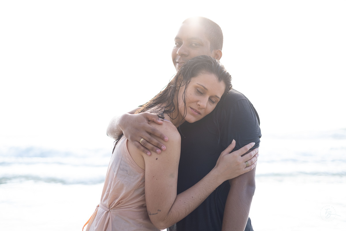 Ensaio pré-casamento na para da Guarda do embaú, Palhoça-SC. Amanhecer com os noivos Duana e Raphael. 