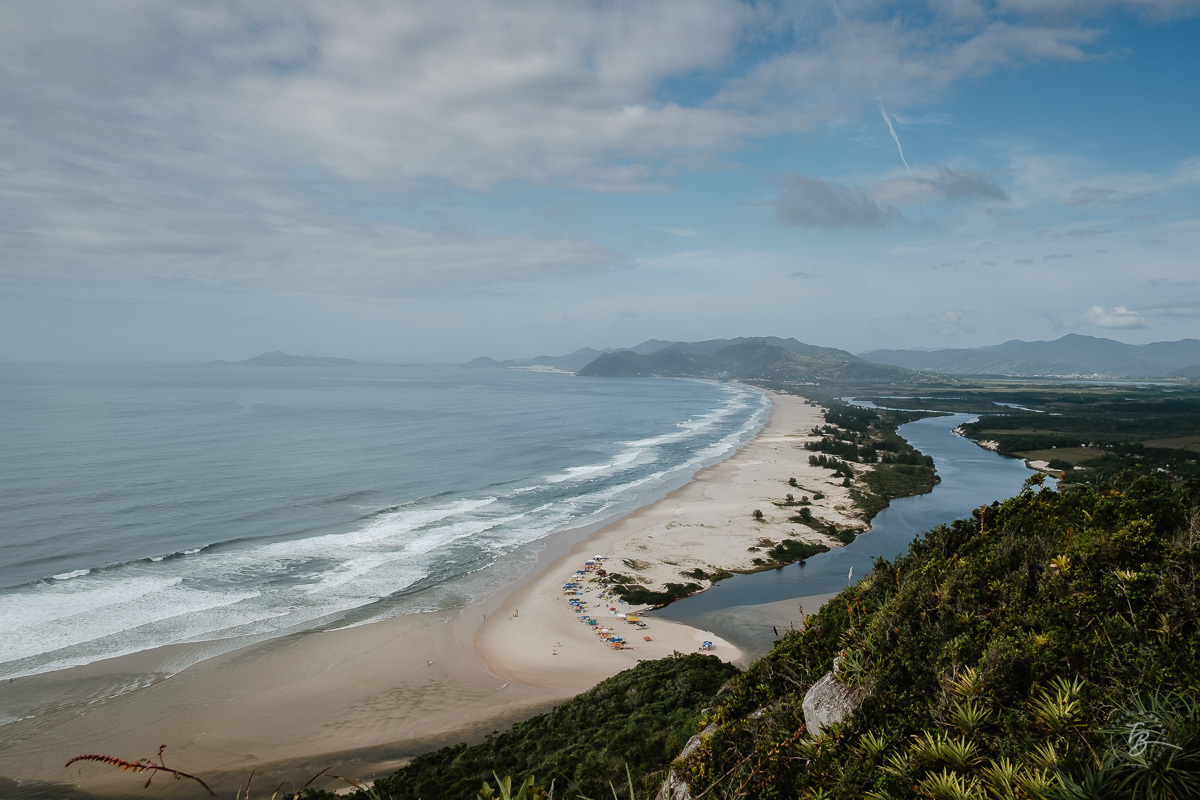 Ensaio pré-casamento na para da Guarda do embaú, Palhoça-SC. Amanhecer com os noivos Duana e Raphael. 
