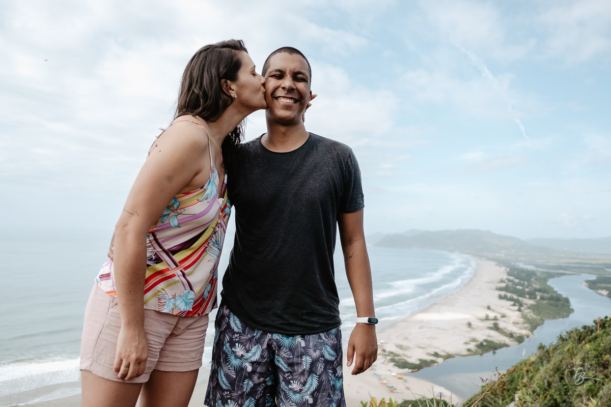 Ensaio pré-casamento na para da Guarda do embaú, Palhoça-SC. Amanhecer com os noivos Duana e Raphael. 
