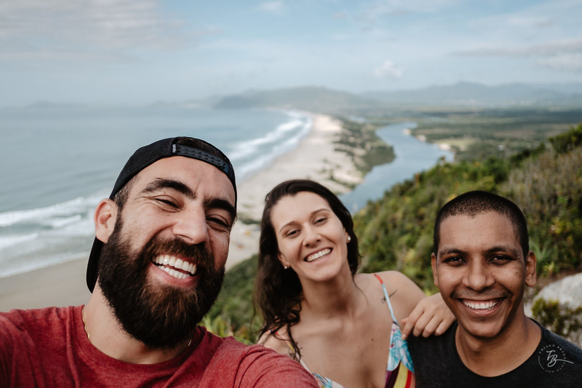 Ensaio pré-casamento na para da Guarda do embaú, Palhoça-SC. Amanhecer com os noivos Duana e Raphael. 