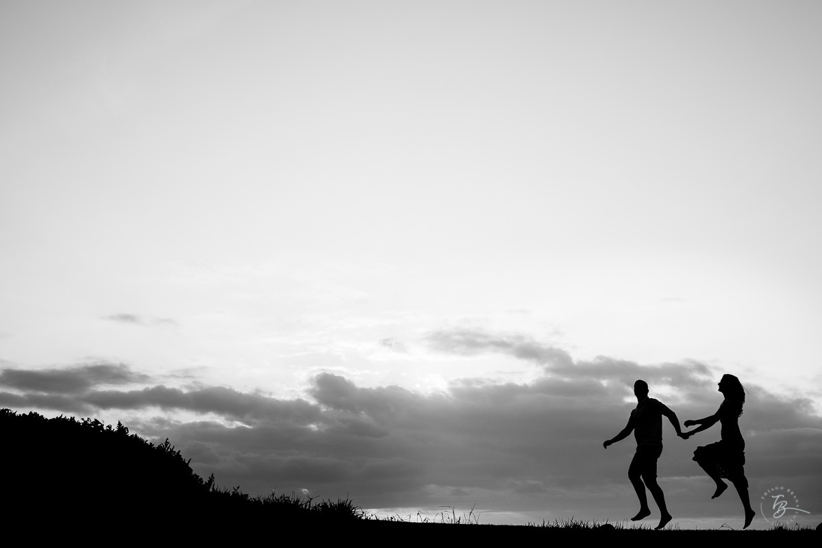 Ensaio pré-casamento na para da Guarda do embaú, Palhoça-SC. Amanhecer com os noivos Duana e Raphael. 