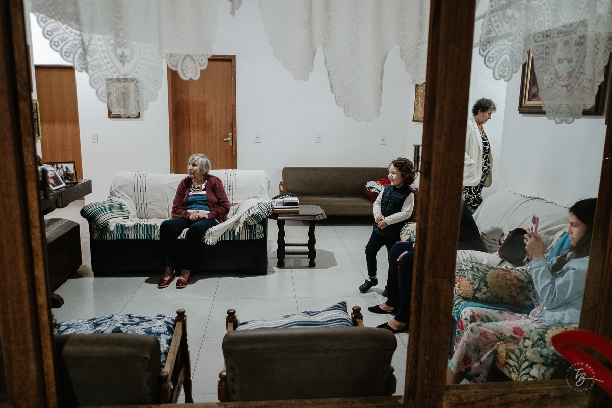 Fotografia documental de família. 90 anos da Hitela