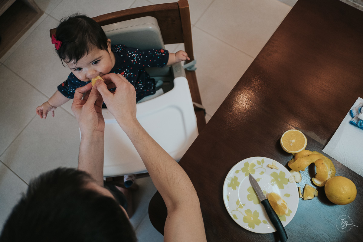 Acompanhamento do primeiro aninho da Khloe. Ensaio em casa e externo dos 7 meses do bebê. Thiago Braga 