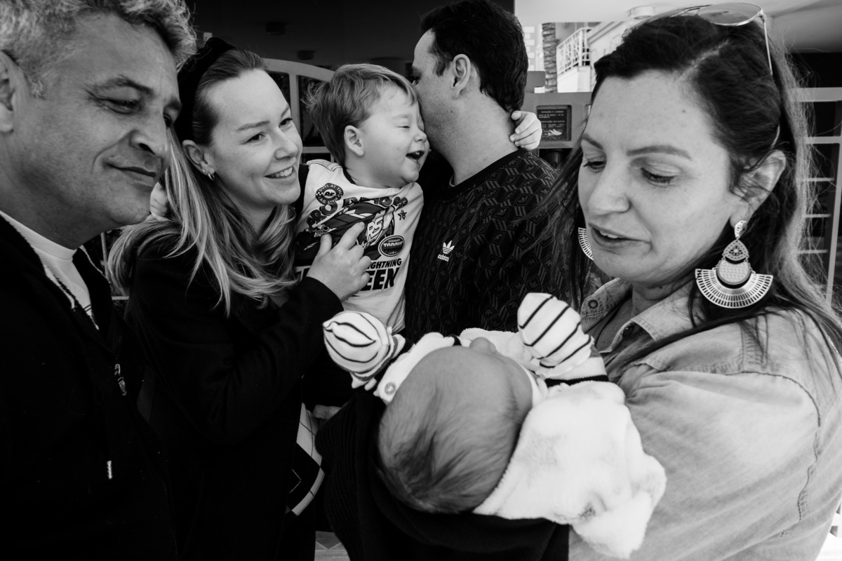 Lucas chegou. Parto normal, na maternidade Santa Helena em Florianópolis, por Thiago Braga fotografia. 