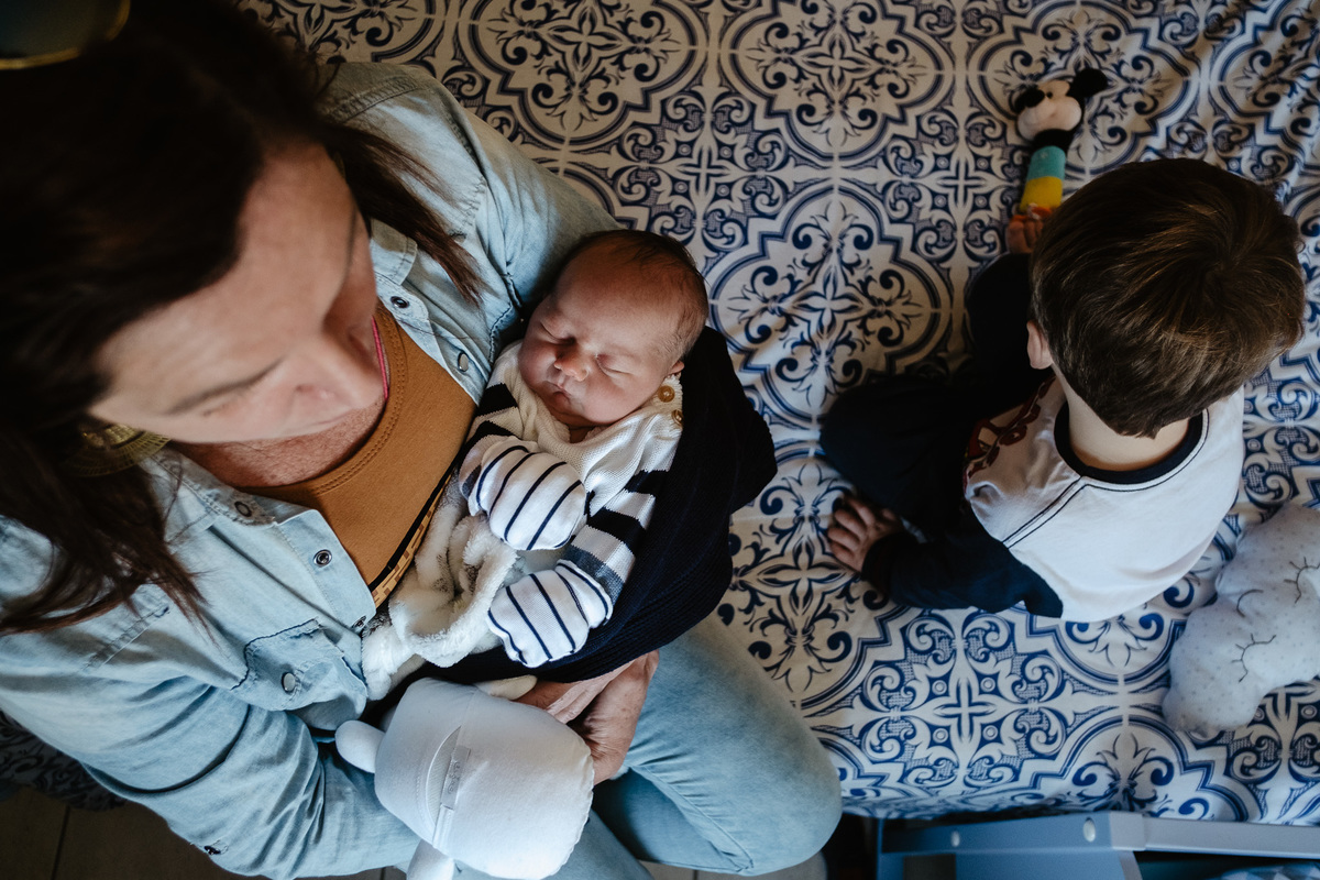 Em casa. Parto normal, na maternidade Santa Helena em Florianópolis, por Thiago Braga fotografia. 