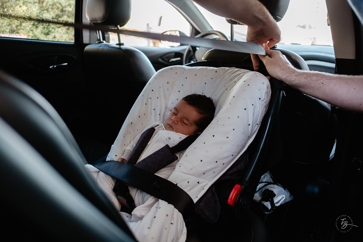 Gabi indo pra sua casa! Parto documental. A chegada do Gabriel. Maternidade Santa Helena. Florianópolis/SC. Por Thiago Braga fotografia. 
