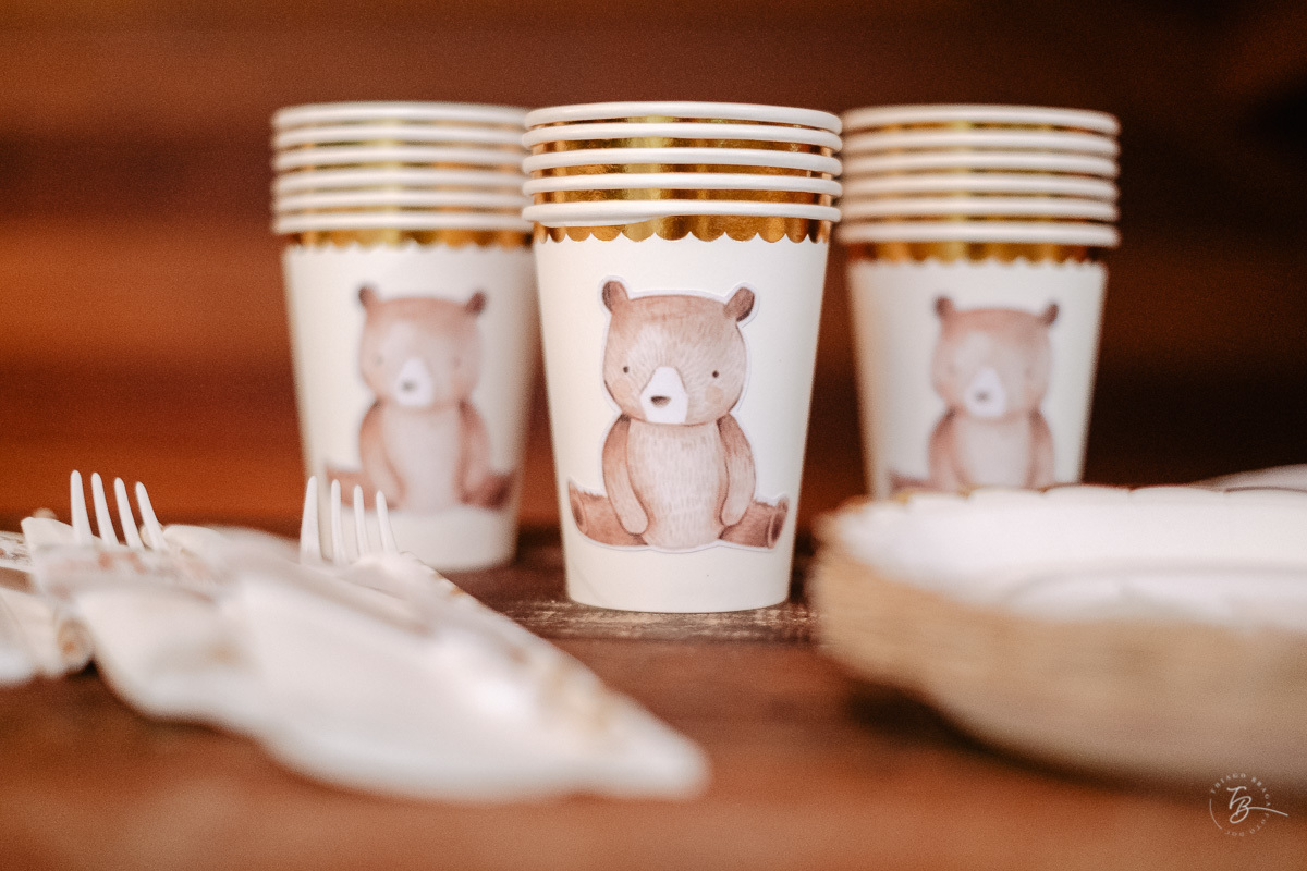 Copos personalizados. Fotografia documental de aniversário em Rancho Queimado - SC por Thiago Braga fotografia. Fotografia de aniversário infantil.