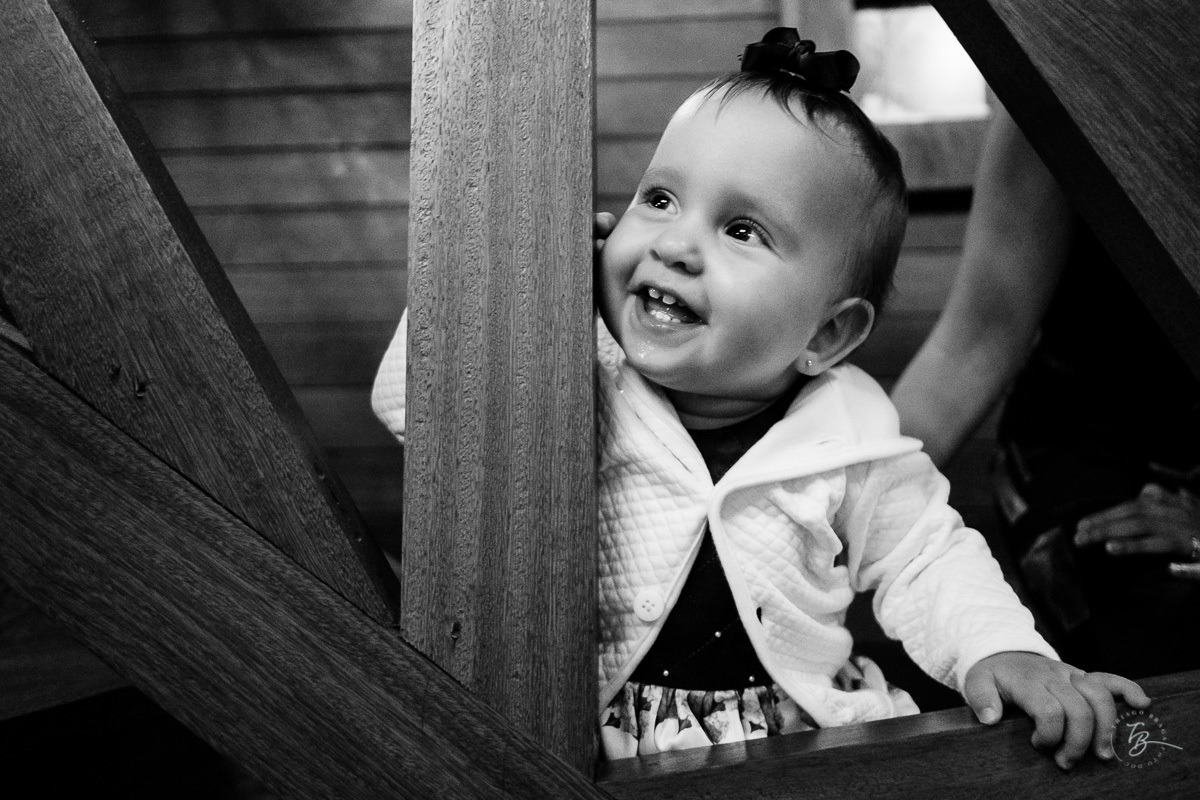 Aquele sorriso gostoso. Fotografia documental de aniversário em Rancho Queimado - SC por Thiago Braga fotografia. Fotografia de aniversário infantil.