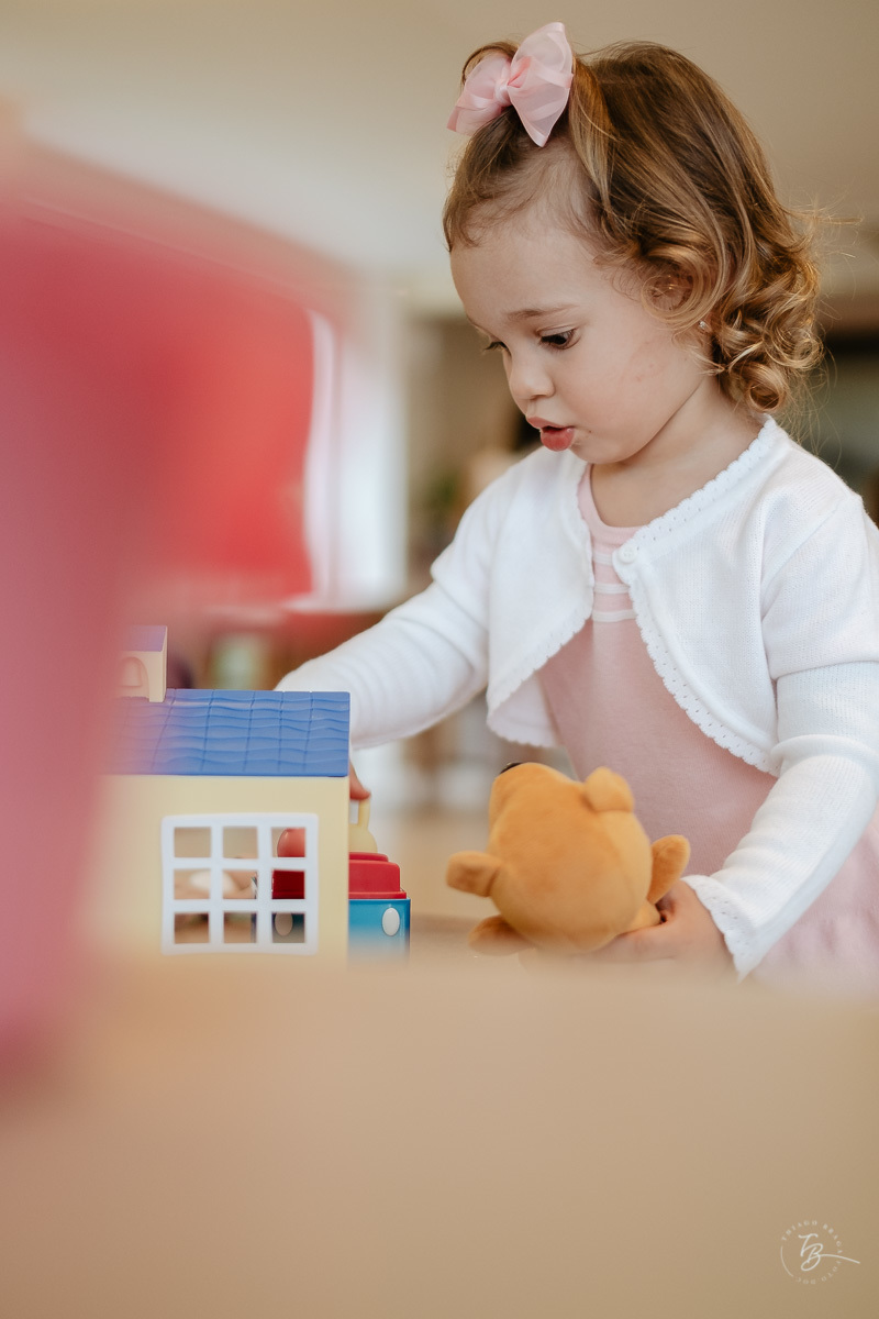 Brincando na sua festa. Fotografia documental de aniversário infantil em Florianópolis/Sc por Thiago Braga.