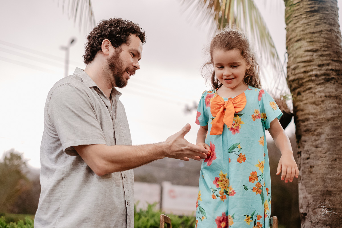 Ajuda do papai. Festa de 10 anos do Luan, de Harry Potter, em festa infantil no espaço Caracois e Caramujos, em Florianópolis/SC por Thiago Braga Foto