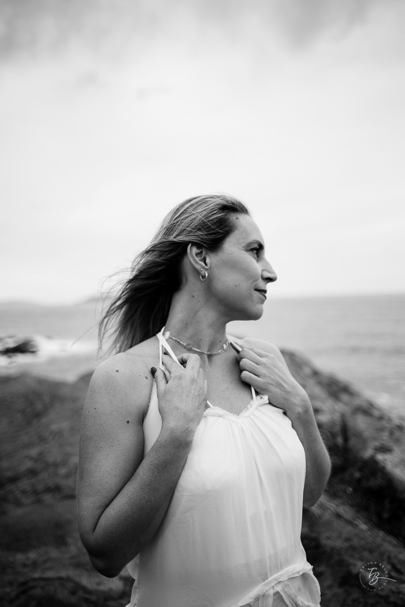 Gratidão! Retratos pessoais de um ensaio no Sul da Ilha de Santa Catarina, em Florianópolis. Gisele, 40 anos. 