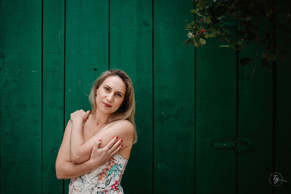 Retrato. Retratos pessoais de um ensaio no Sul da Ilha de Santa Catarina, em Florianópolis. Gisele, 40 anos. 