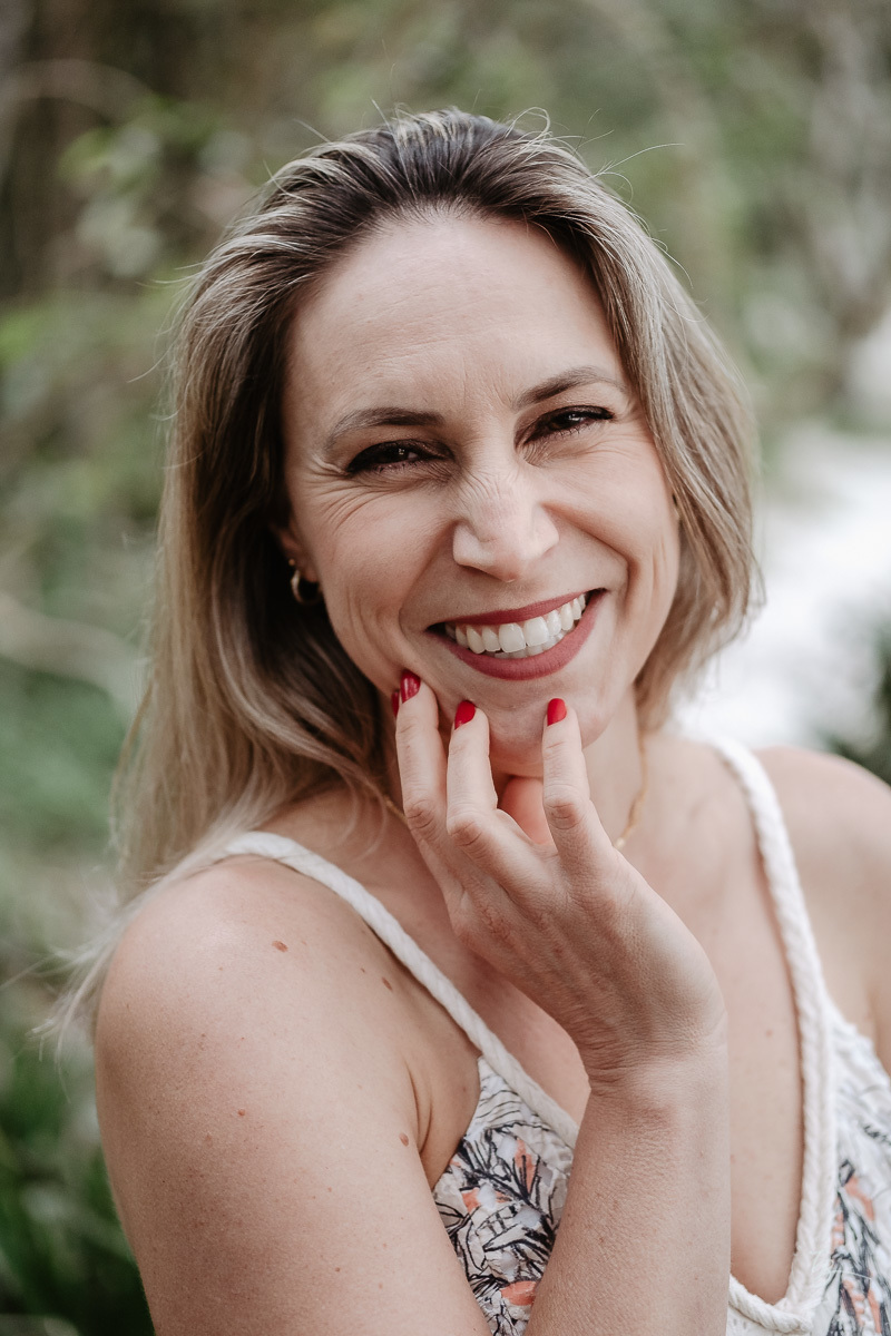 Sorriso. Retratos pessoais de um ensaio no Sul da Ilha de Santa Catarina, em Florianópolis. Gisele, 40 anos. 