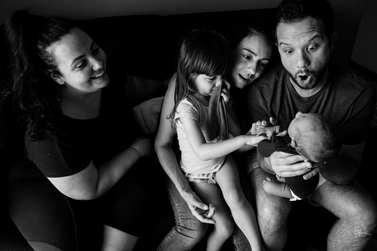 Opa. Parto natural, nascimento do Nicolas por Thiago Braga fotografia. Maternidade Santa Helena em Florianópolis. Fotografia documental de parto. 