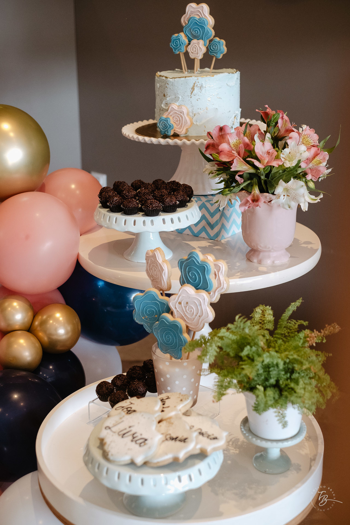 Aniversário de adulto no espaço Caracóis e Caramujos, café de brincar, na Lagoa da Conceição - Florianópolis- SC, por Thiago Braga Fotografia.