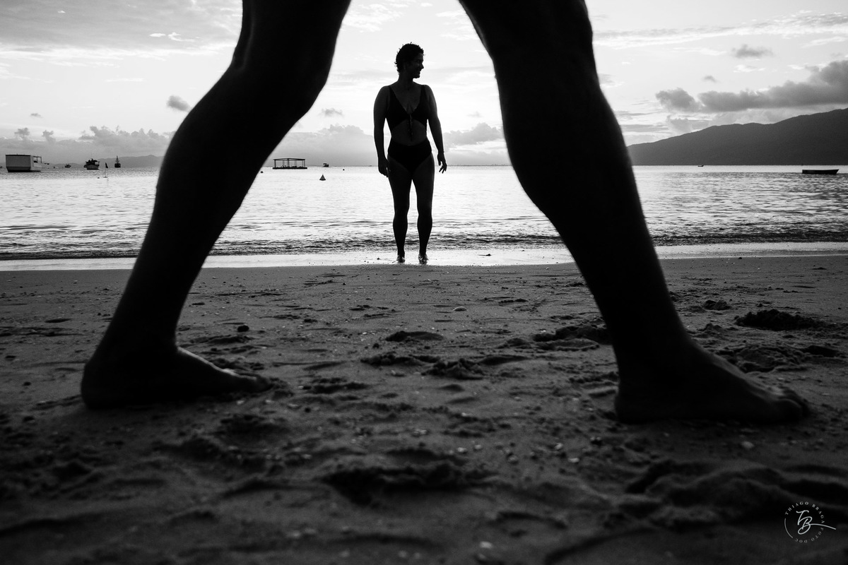 Ensaio de Casal, na praia de Canto Grande em Bombinhas - SC. Por Thiago Braga Fotografia.