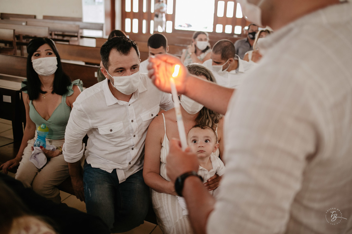 Fotografia Documental do Dia do Batizado do Davi, nos Ingleses em Florianópolis, por Thiago Braga fotografia