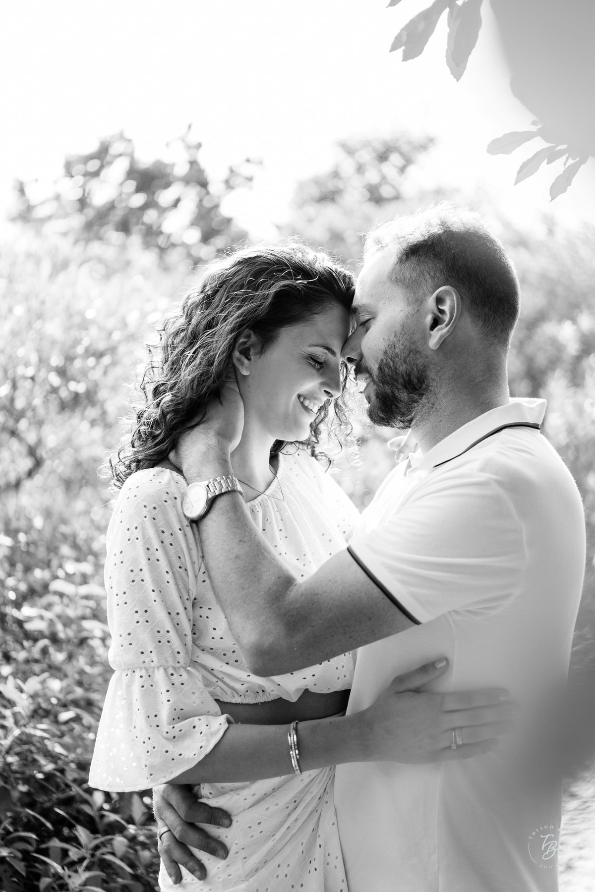 sessão pré casamento ao amanhecer, na praia do Campeche, em Florianópolis - SC por Thiago Braga Fotografia.