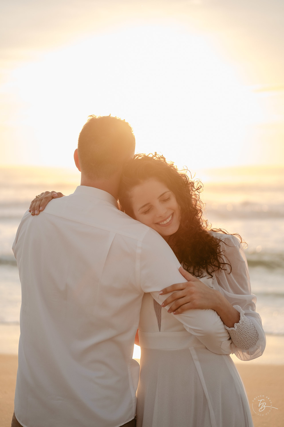 sessão pré casamento ao amanhecer, na praia do Campeche, em Florianópolis 
