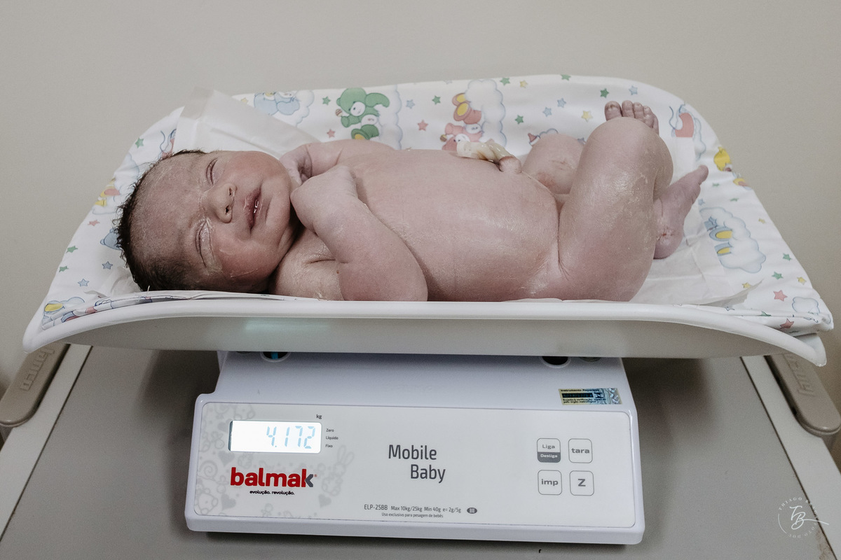 História do nascimento do Bernardo na Clínica Santa Helena em Florianópolis - SC por Thiago Braga Fotografia. 