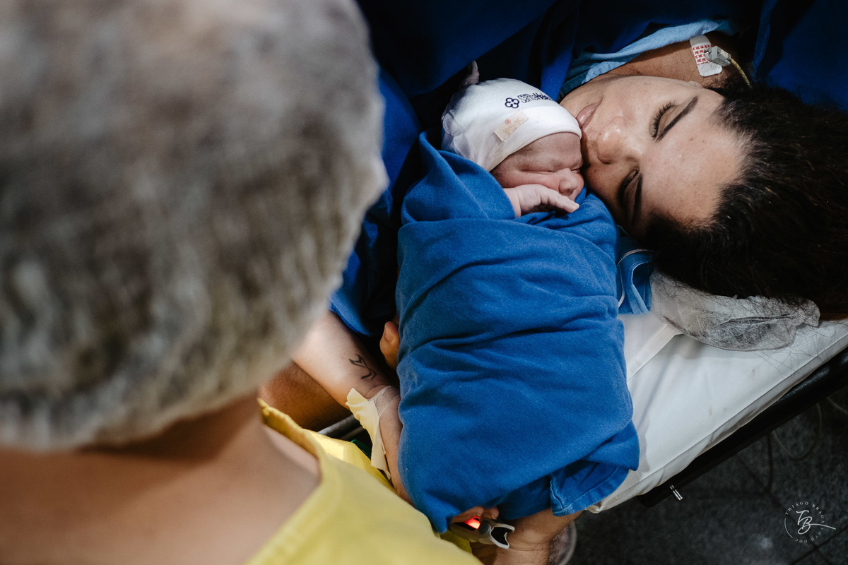 História do nascimento do Bernardo na Clínica Santa Helena em Florianópolis - SC por Thiago Braga Fotografia. 